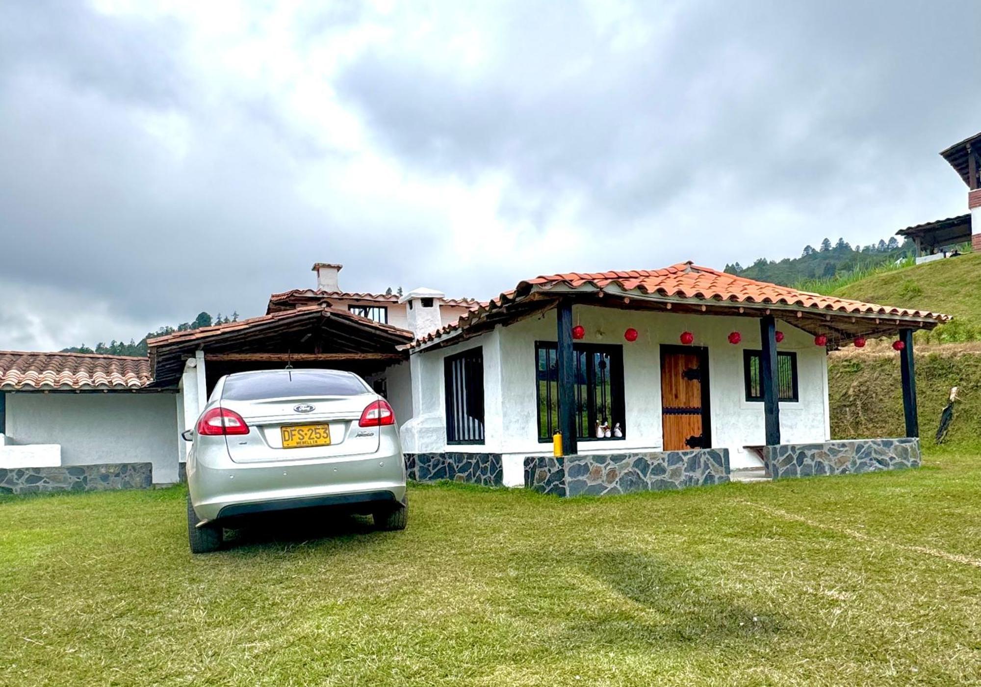 La Colina Magik Villa Guarne Bagian luar foto